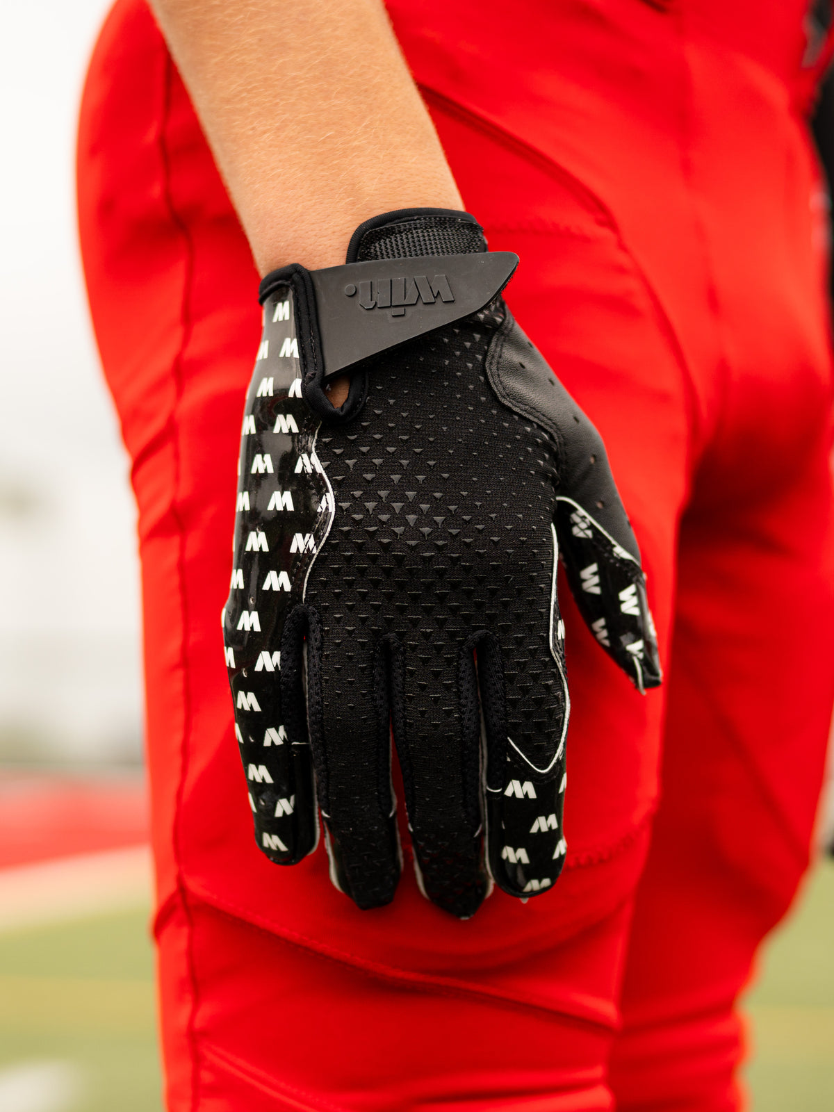 Win Gloves - Black